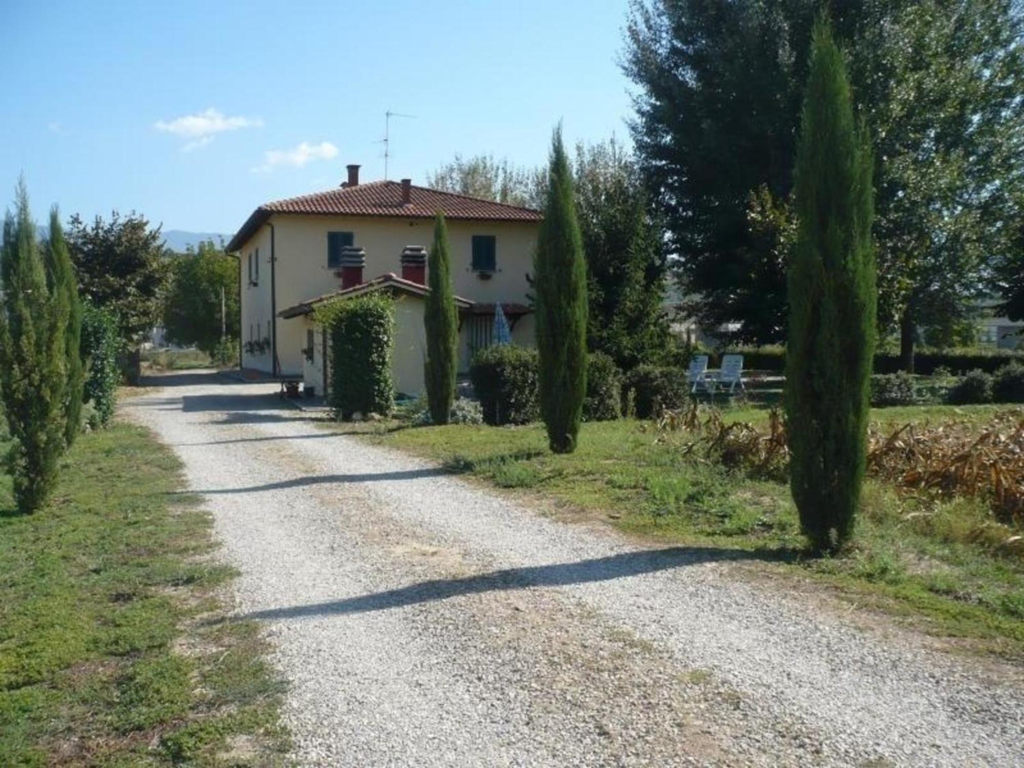 Charmantes Ferienhaus In Piani Della Rugginosa Mit Grossem Garten Reggello Exterior photo